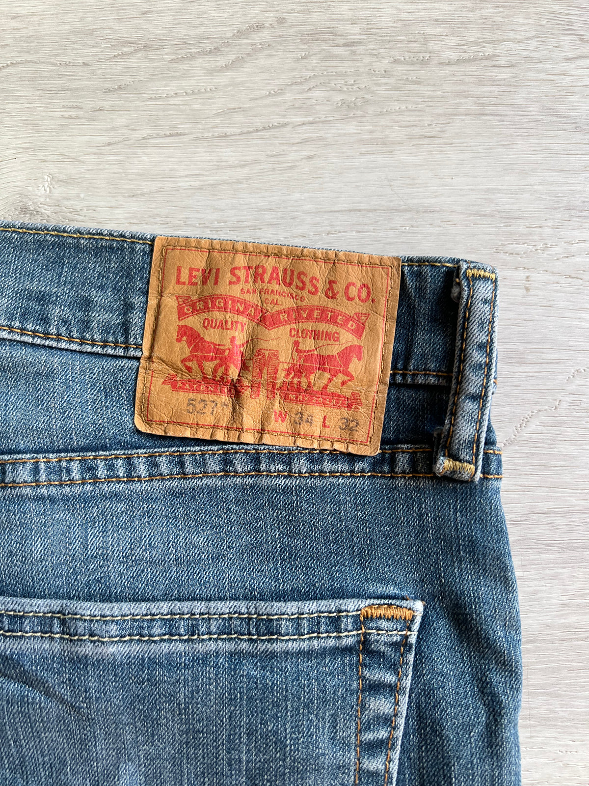 Levis 527 bootcut jeans W34 L32