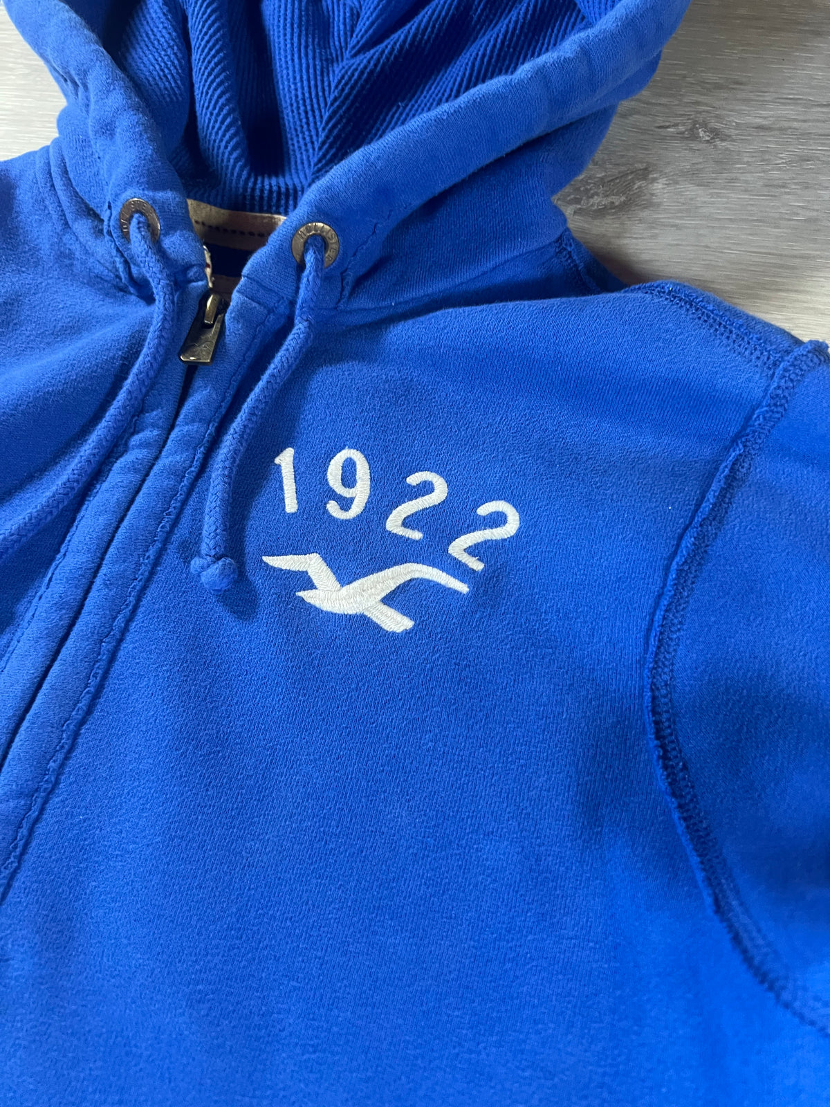 Hollister 2000s regular fit zipper L