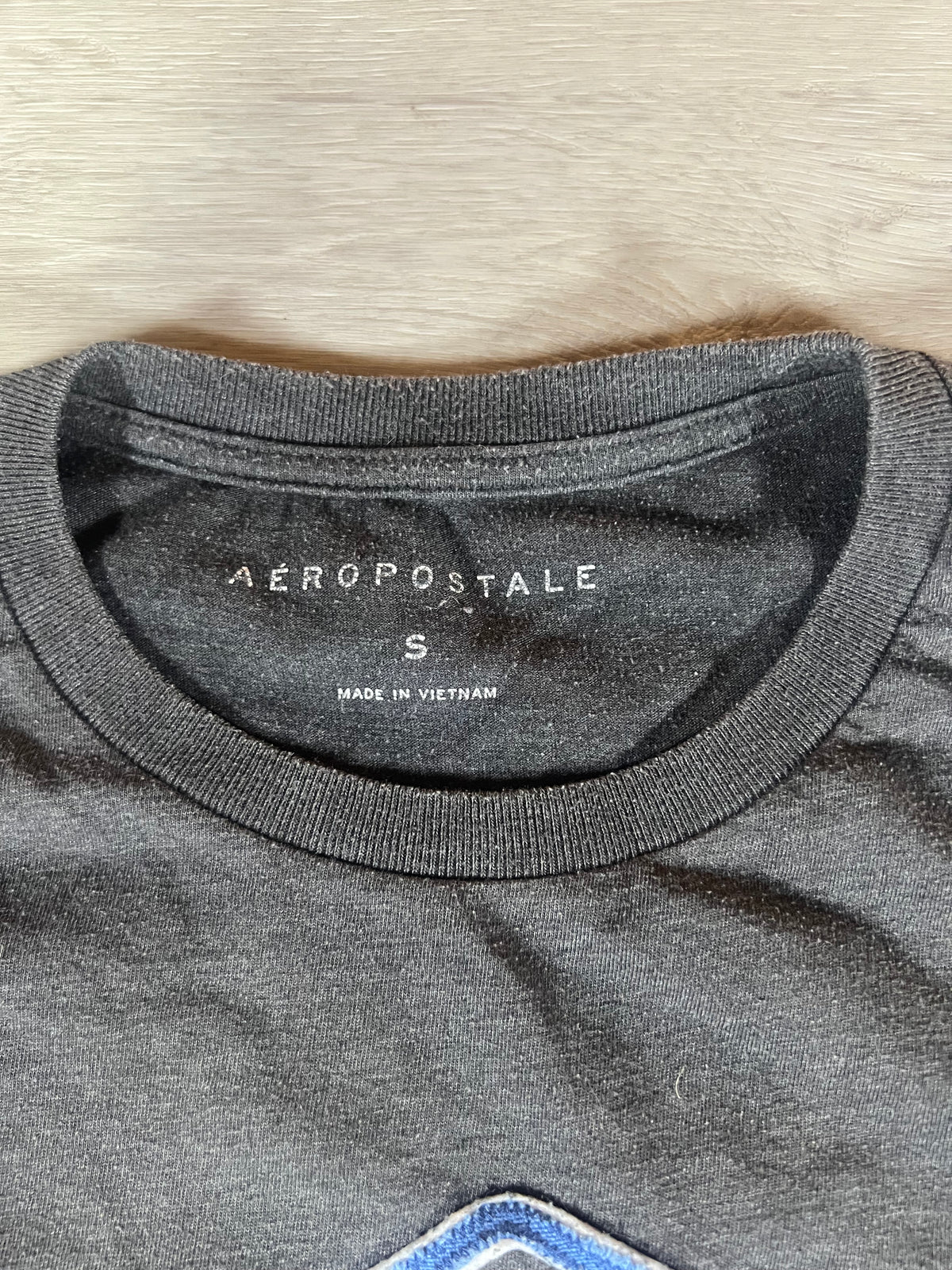 Aeropostale 2000s NY slim fit tee S