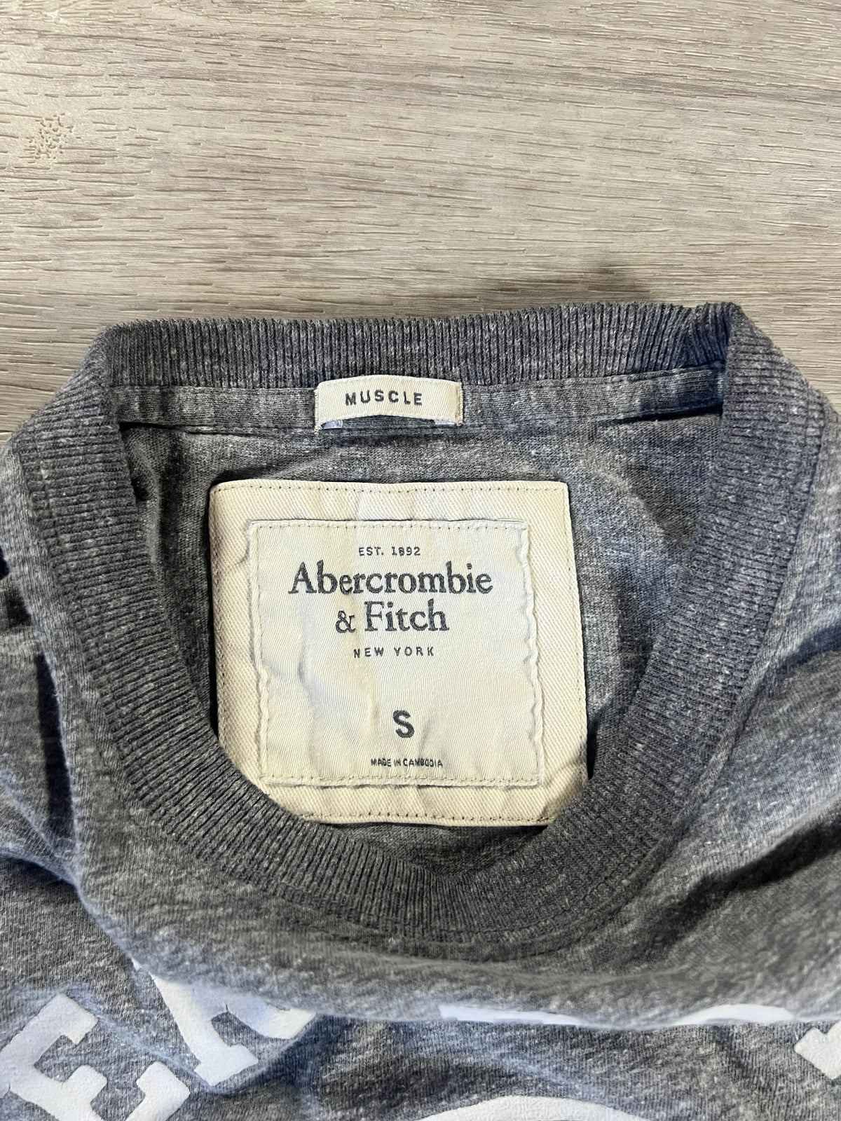 Abercrombie & Fitch muscle slim fit tee S