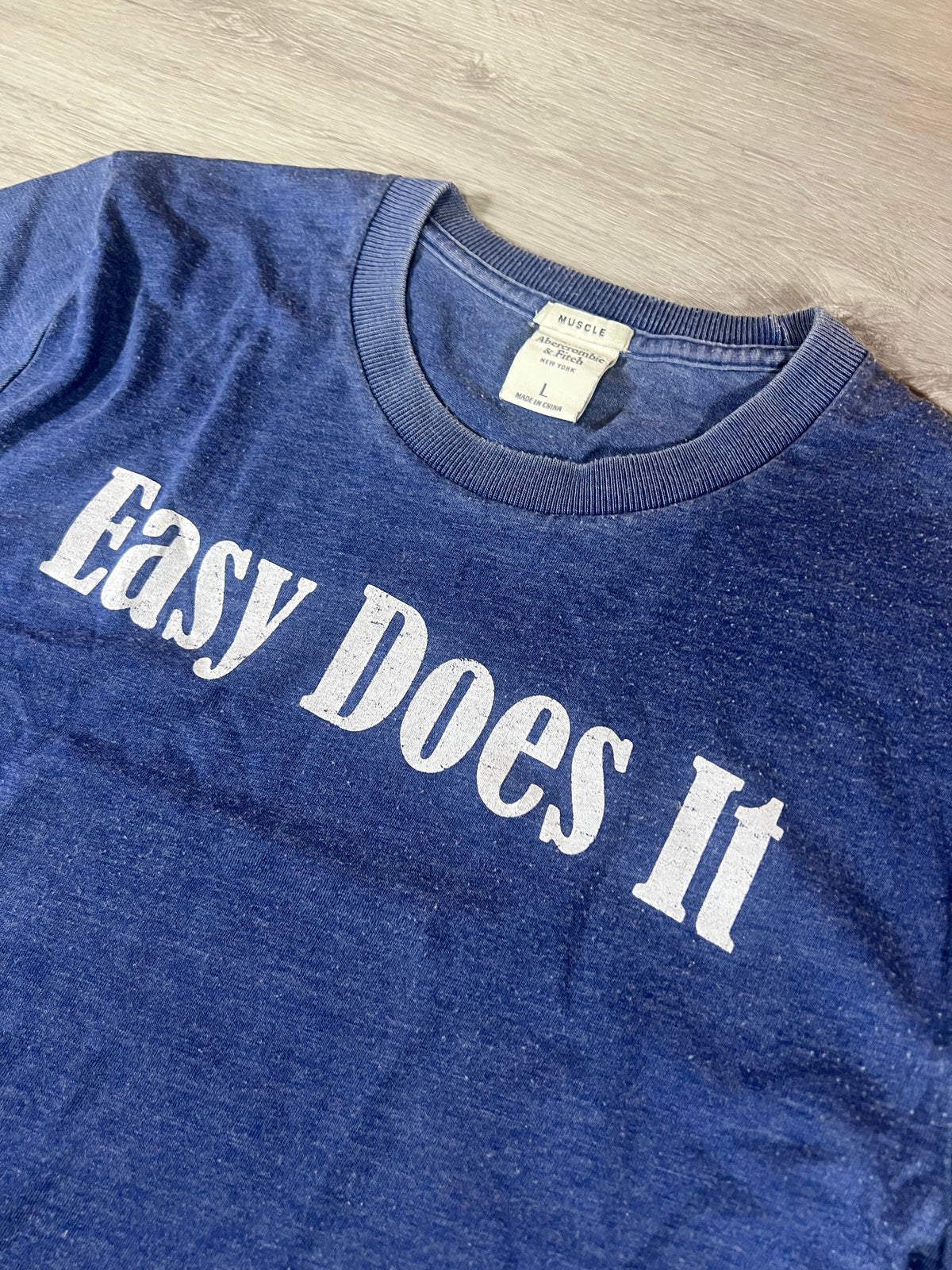 Abercrombie & Fitch 2000e logo muscle fit tee L