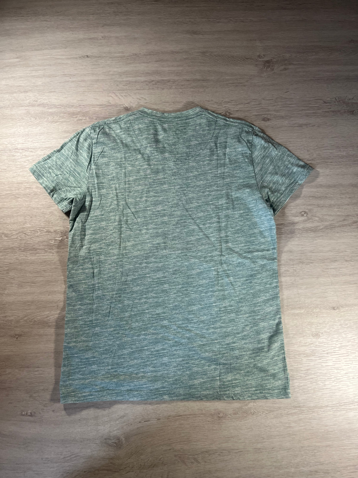 Hollister slim fit tee S