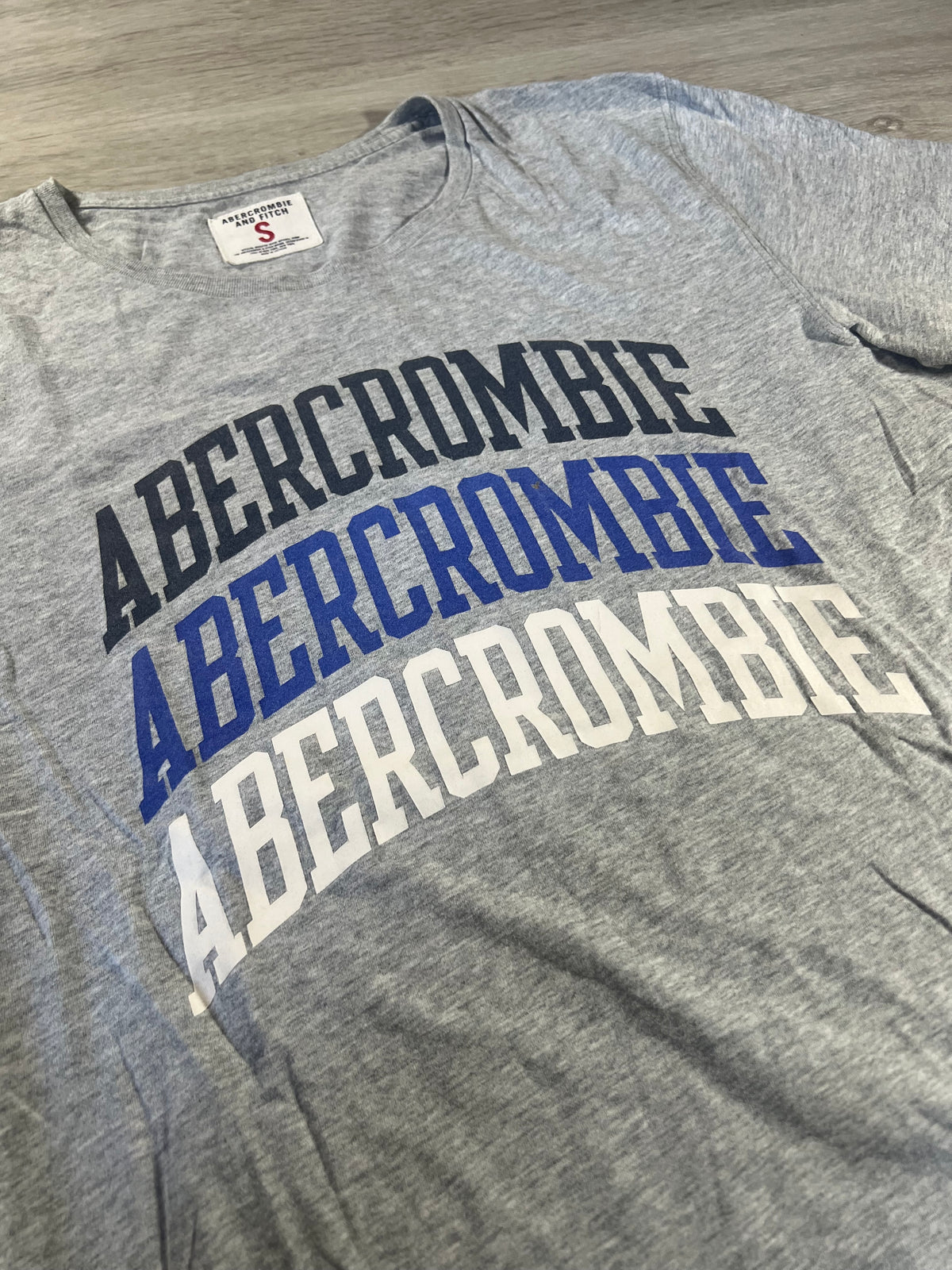 Abercrombie & Fitch slim tee S