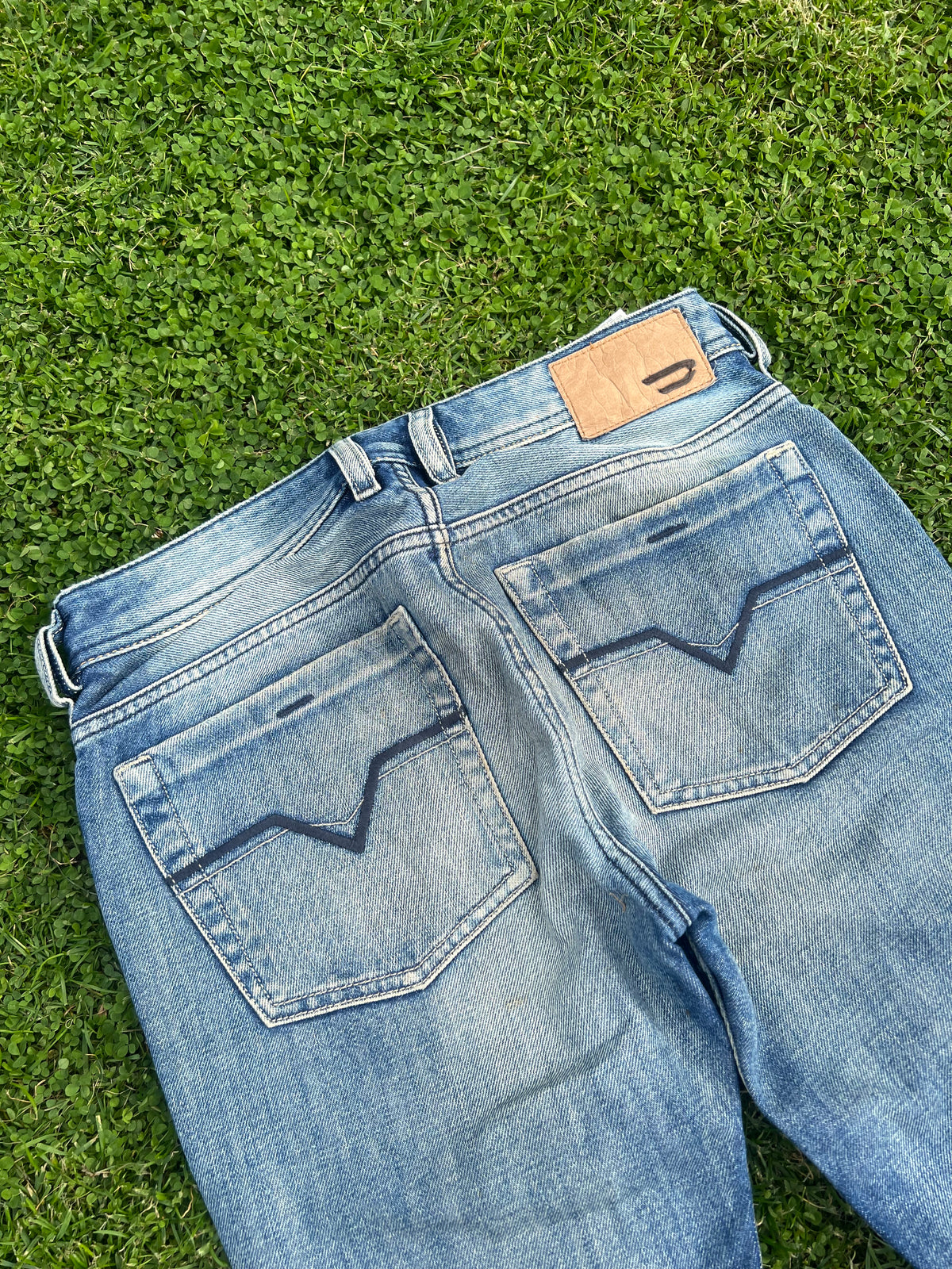 Diesel Zathan Bootcut Jeans W28 L30