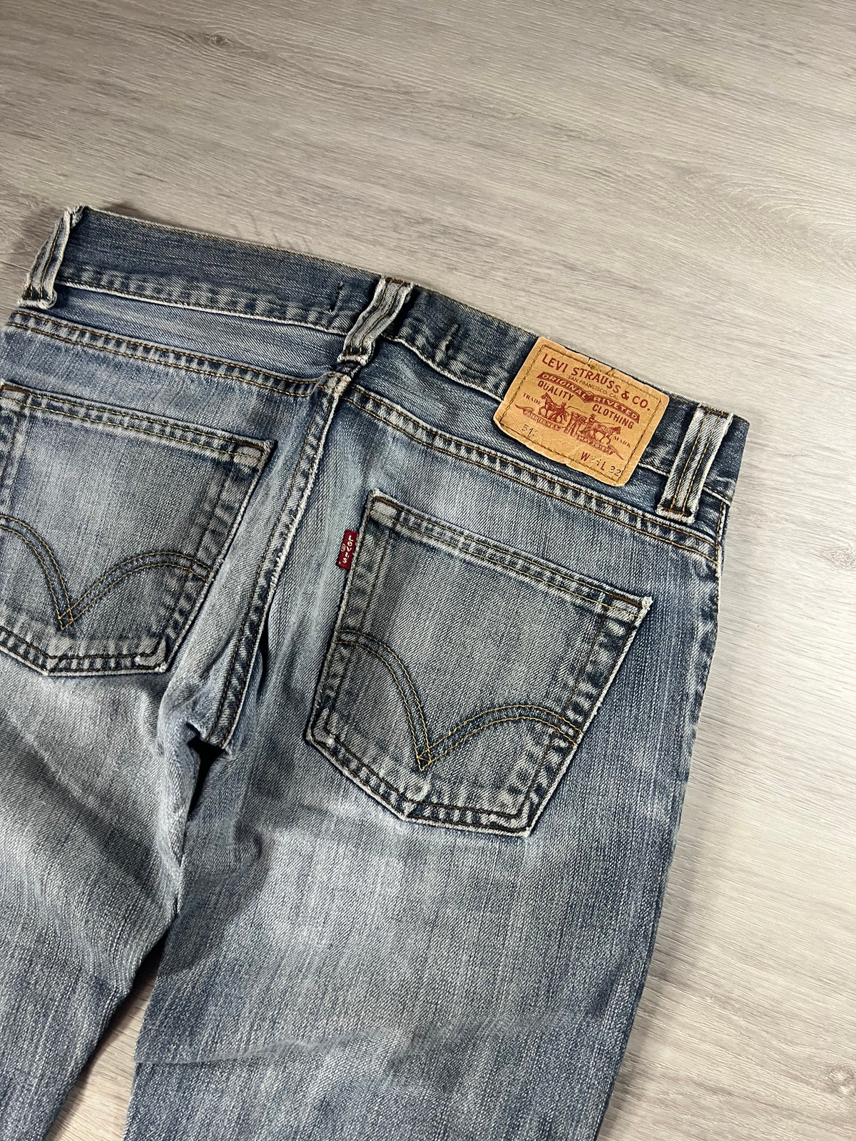 Levi's 512 bootcut Jeans raw hem W31 L32