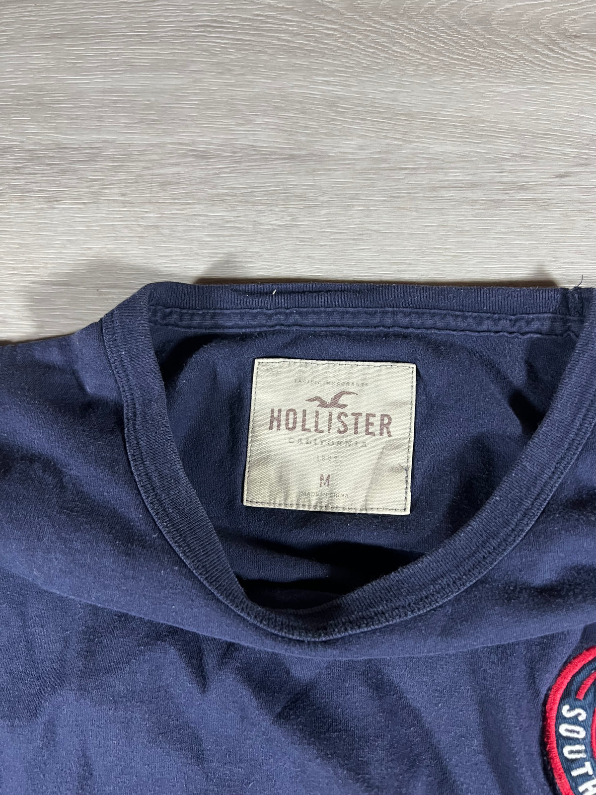 Hollister 90s Arm Print longsleeve slim fit M