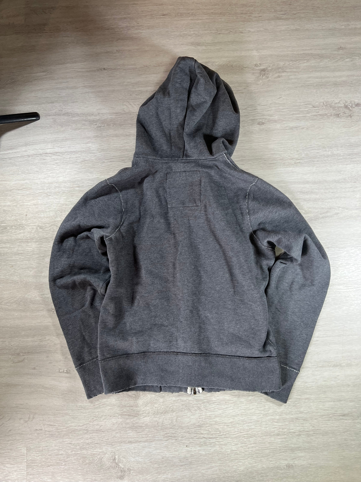 Hollister 2000s slim fit zipper distressed S