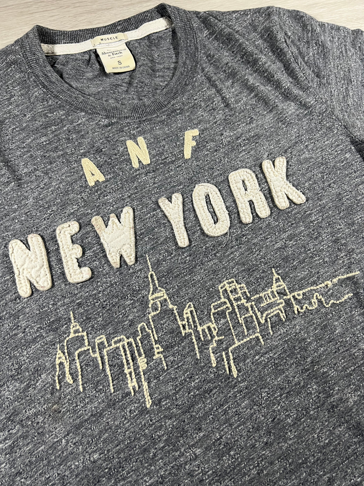Abercrombie & Fitch NY muscle fit tee S